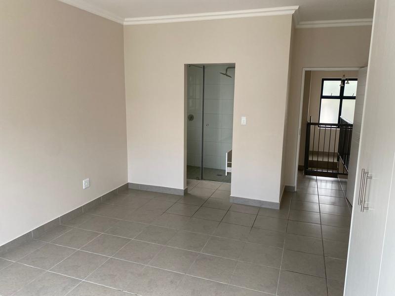 3 Bedroom Property for Sale in Silver Oaks Western Cape